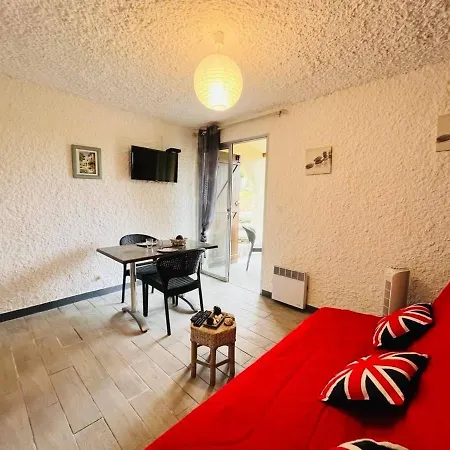Studio En Rez-de-chaussee Avec Terrasse, Parking, A 1 Km De La Plage - - Fr-1-63-332 Lejlighed *
